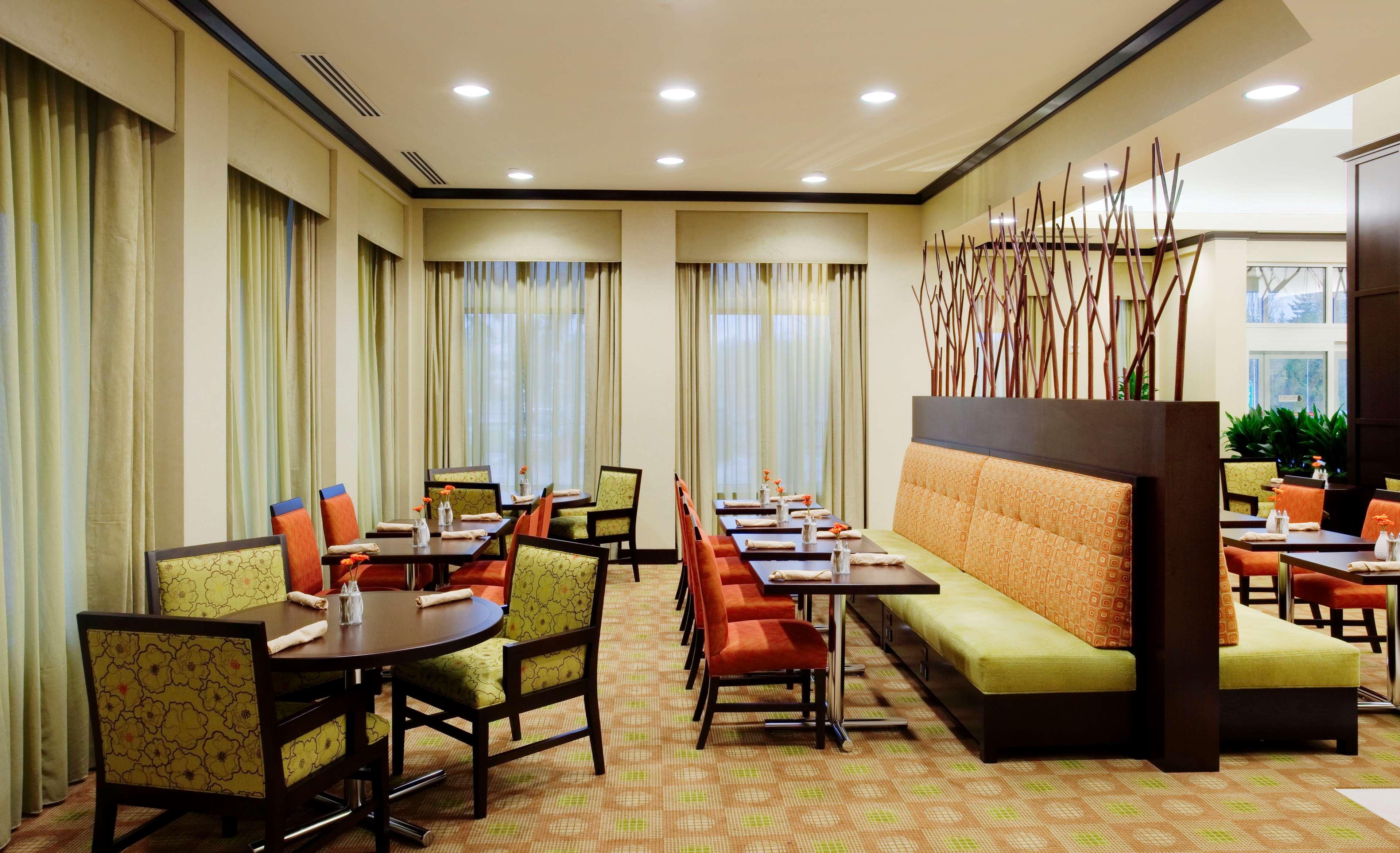 Hilton Garden Inn Seattle/Bothell Restaurant photo