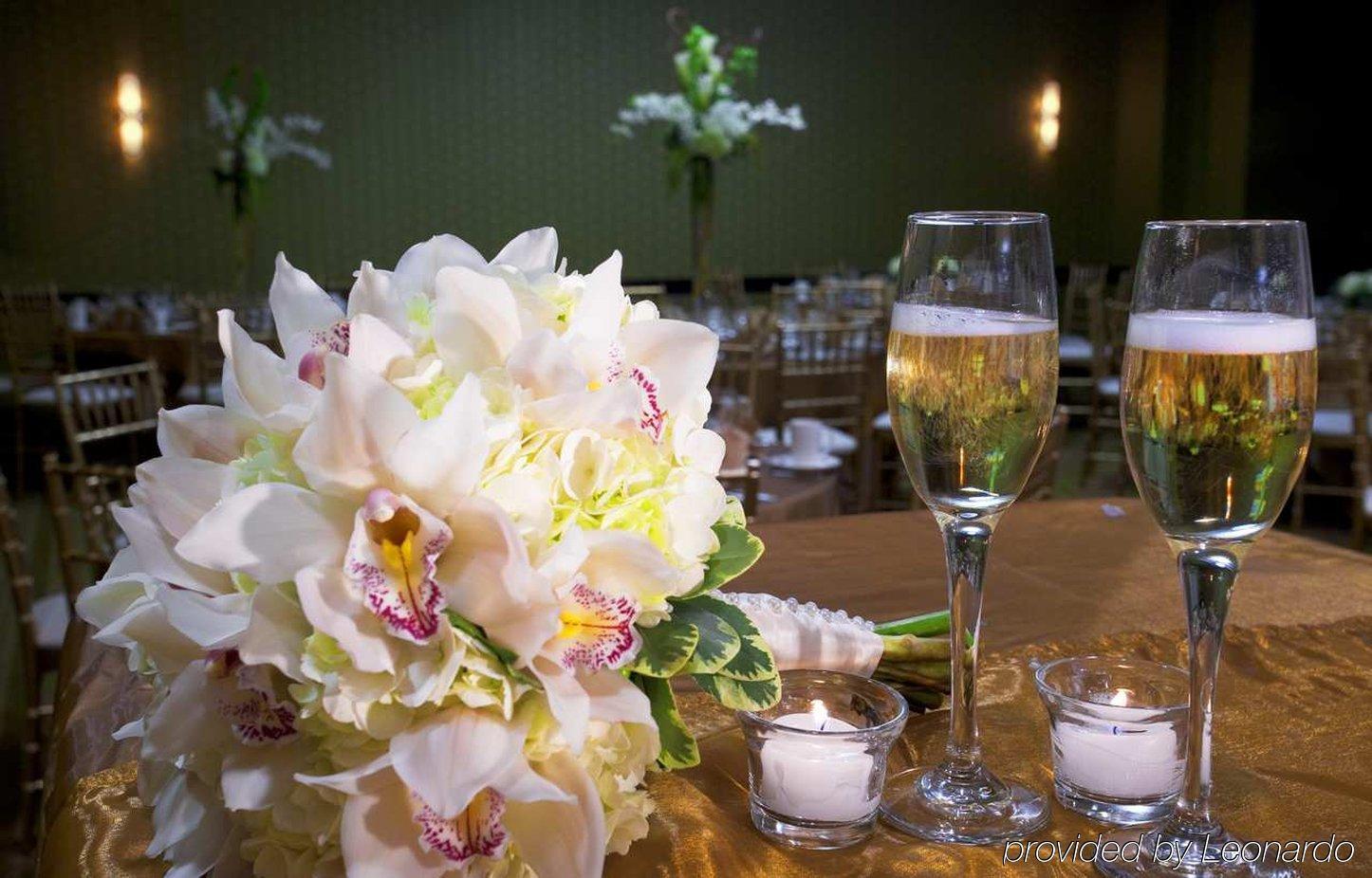 Hilton Garden Inn Seattle/Bothell Restaurant photo